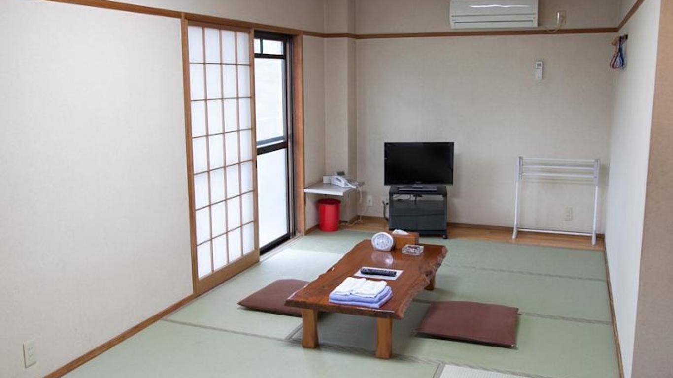 Minshuku Takesugi